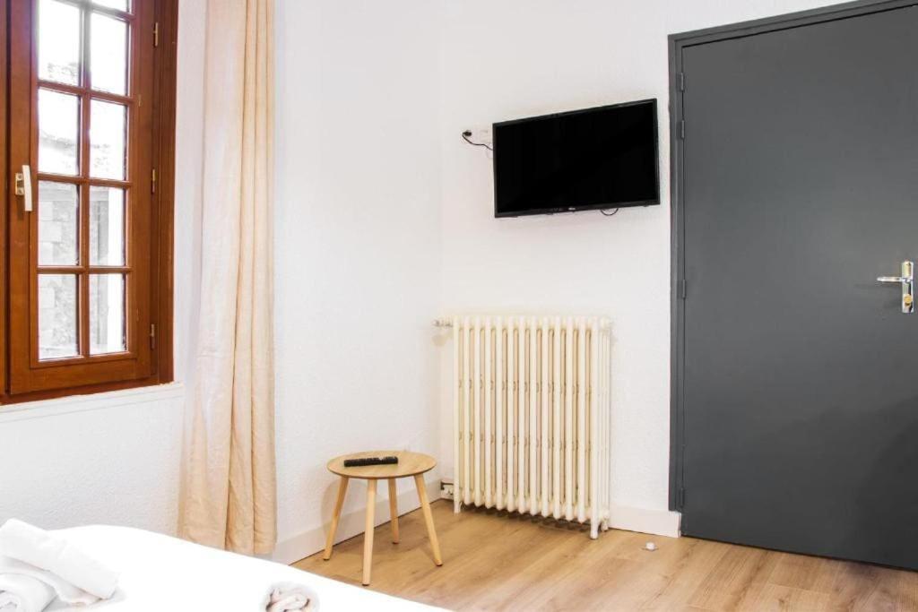Apartamento Le Carnot, A 50M De La Gare De Poitiers ! Exterior foto