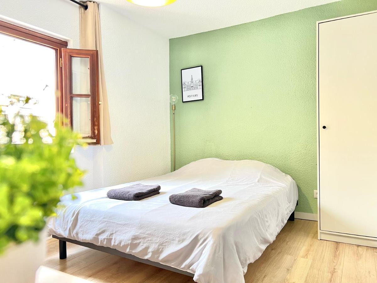 Apartamento Le Carnot, A 50M De La Gare De Poitiers ! Exterior foto